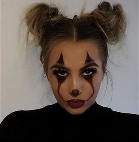 Halloween Make Up Looks, Aesthetic Halloween Costumes, Costumes Couples Halloween, Halloween Aesthetic Wallpaper, Makeup Zombie, Halloween Makeup Clown, Halloweenský Makeup, Halloween Make-up Looks, Halloween Face Paint