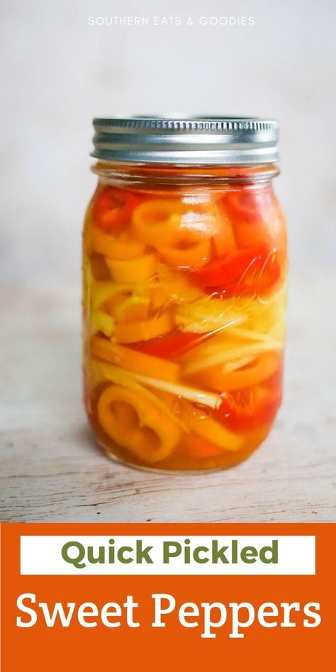 Homemade Pickled Peppers, Sweet Heat Peppers Recipe, Preserving Sweet Peppers, Sweet Pickled Peppers Recipe, Green Peppers Canning Recipes, Canning Sweet Peppers Recipes, Canned Sweet Peppers, Pickled Mini Sweet Peppers, How To Can Sweet Peppers