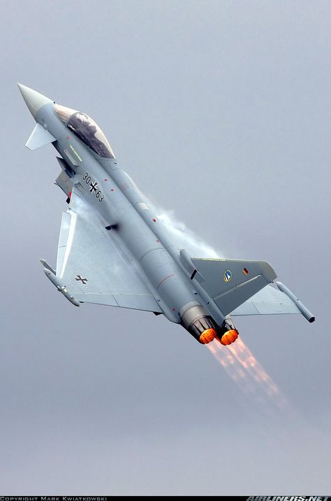 Jet Fighter Pilot, Eurofighter Typhoon, Stealth Aircraft, Airplane Fighter, Military Airplane, Air Fighter, Military Jets, Jet Aircraft, Jet Plane