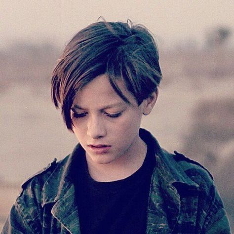 Eddie Furlong, Edward Furlong, Terminator Movies, John Connor, Kids Hair Cuts, Boys Long Hairstyles, Aesthetic Boys, Boys Haircuts, Terminator