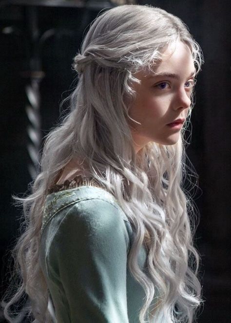 Laenor Velaryon, Princess Rhaenyra, Daena Targaryen, Dragon Face, Rhaenyra Targaryen, Targaryen Aesthetic, White Blonde, Princess Aesthetic, House Of Dragons