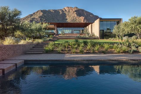 Gallery of Ghost Wash House / Architecture-Infrastructure-Research - 16 House In Arizona, Arizona Architecture, Winter Houses, Desert House, Modern Desert, Desert Life, Brick Architecture, Arizona Desert, Desert Homes