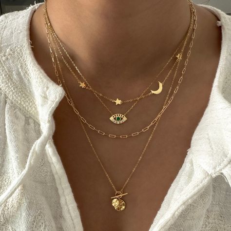 Yara Necklace – LE sensor Aesthetic Evil Eye Necklace, Necklace Layering Ideas Gold, Stacked Gold Necklaces, Gold Stacked Necklaces, Silver Necklace Stack, Gold Necklace Stack, Necklace Stacks, Silver And Gold Necklace, Necklace Combo