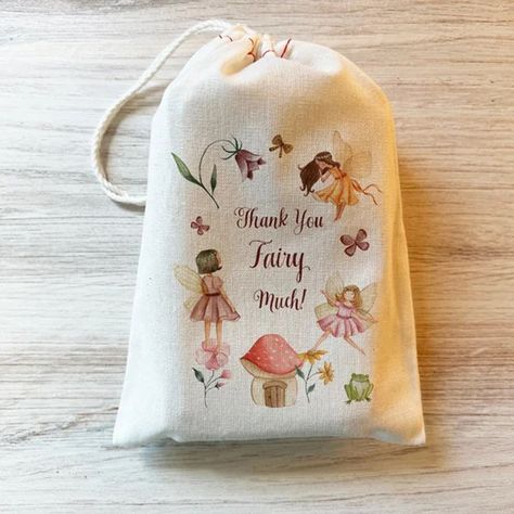 Fairy Birthday Favors Goodie Bags, Fairy Favor Bags, Thank You Gifts Birthday Party, Bambi Party Favors, Fairy Birthday Goodie Bags, Fairy Party Bags, Fairy Goodie Bags, Party Gifts For Guests Birthday, Woodland Princess