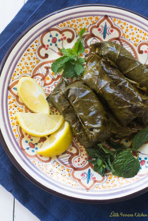 Vegetarian Stuffed Grape Leaves - The Little Ferraro Kitchen Chicken Tagine, Stuffed Grape Leaves, Kosher Recipes, Lebanese Recipes, Supper Recipes, Jewish Recipes, Middle Eastern Recipes, Holiday Cooking, Small Plates