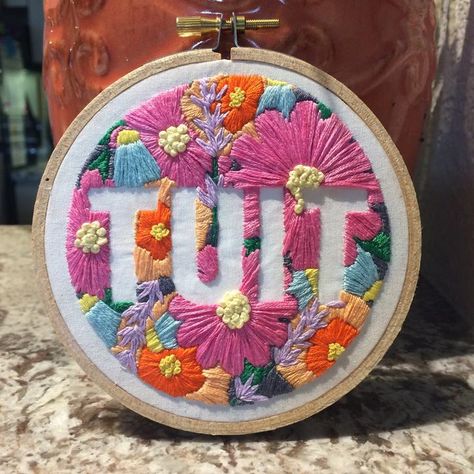 For the procrastinators who keep saying they will do it when they get a round tuit. Round Tuit, Embroidery Applique, Diy Gifts, The Magic, Do It, Coin Purse, Embroidery, Gifts