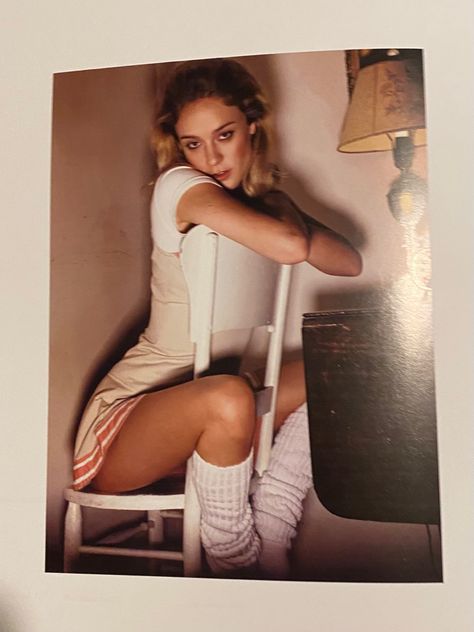 Chloe Sevigny Style, Photo Romance, Chloe Sevigny, Trailer Park, Boarding School, Girls World, Girl Crush, Look Cool, Miu Miu