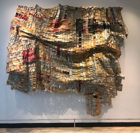 El Anatsui, African Traditions, Contemporary African Art, Khan Academy, African Artists, African Textiles, Math Art, Metal Wall Hangings, Ap Art