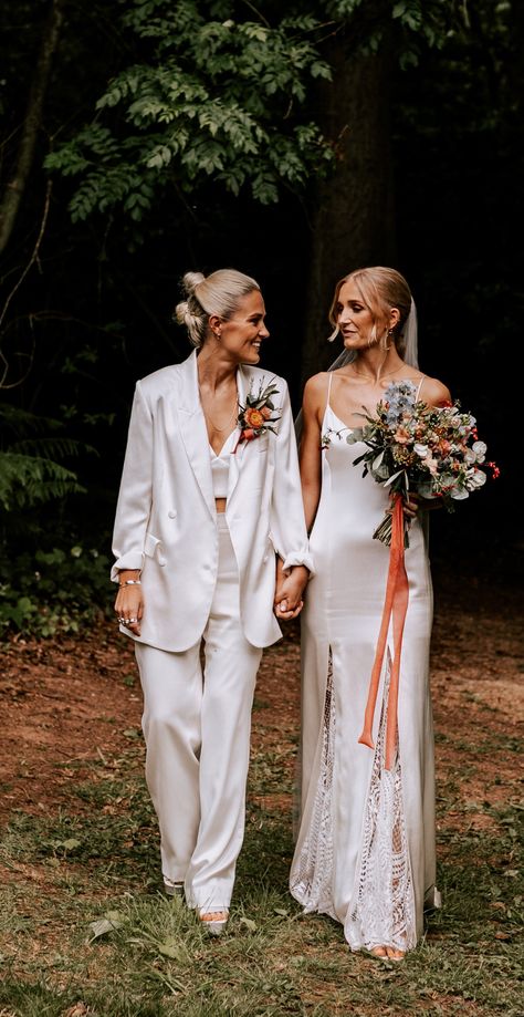 Two Brides Wedding Photography, Women Wedding Suit, Lesbian Wedding Outfits, Wlw Wedding, Queer Weddings, Two Brides, Uk Photos, Wedding Fun, Lesbian Wedding