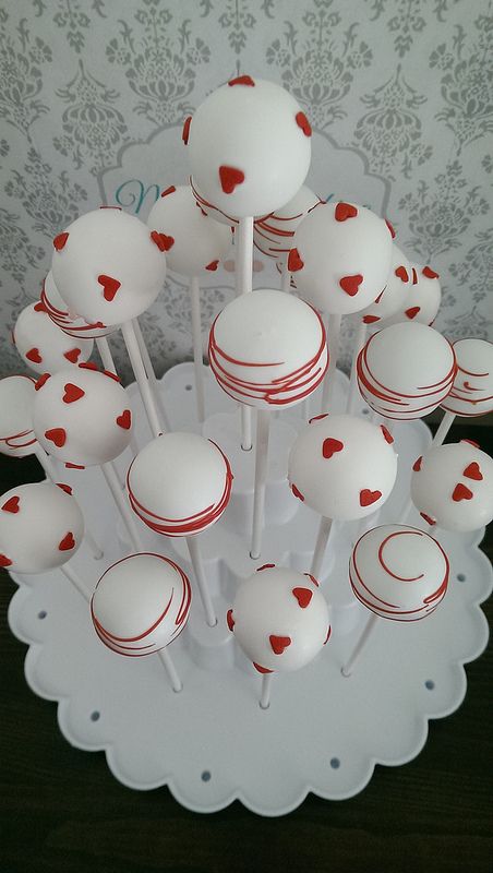 White and red hearts cakepops | Sent from my HTC One on the … | Flickr White And Red Birthday Theme, White Cake With Red Hearts, Red And White Birthday Theme, Red And White Birthday Party Decorations, Red And White Cupcakes, Heart Themed Birthday Party, Hart Cake, Valentines Cake Pops, Red And White Party