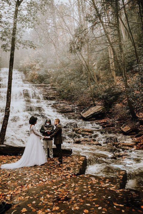 Waterfall Georgia Elopement - Wandering Weddings Tennessee Elopement Ideas, Waterfall Wedding Ceremony, Fall Elopement Ideas, Waterfall Wedding Photos, Goth Forest, Eloping Wedding, Woodsy Elopement, Toccoa Falls Elopement, Georgia Elopement