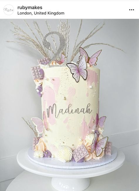 Butterfly Buttercream Cake, Butterfly Themed Birthday Cake, Lilac Cakes, Butterfly Theme Cake, Debut Cake, Butterfly 1st Birthday, Butterfly Birthday Theme, Red Birthday Cakes