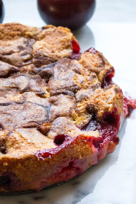 The New York Times Famous Plum Torte (Video!) German Prune Plum Cake, Plum Torte New York Times, Nyt Plum Torte, Plum Muffins Recipe, Plum Tart Recipes, Plum Dessert Recipes, New York Times Recipes, Plum Desserts, German Plum Cake