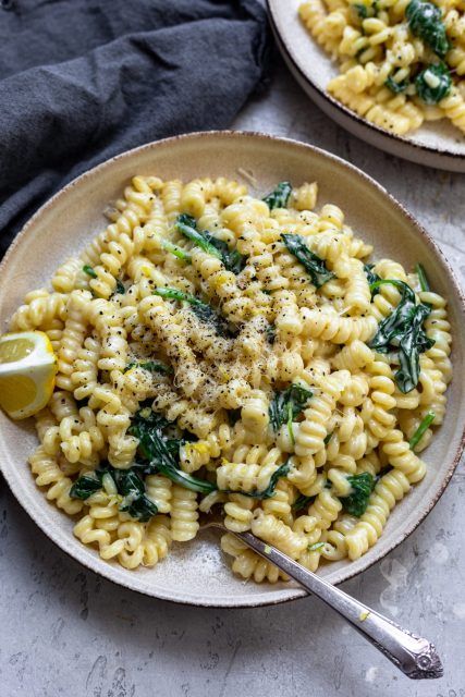 Summer Lemon Pasta, Lemon Pepper Pasta Recipes, Lemon Pepper Chicken Pasta, Lemon Pepper Pasta, Creamy Lemon Pasta, Pasta With Spinach, Favorite Pasta Recipes, Pepper Pasta, 2023 Recipes