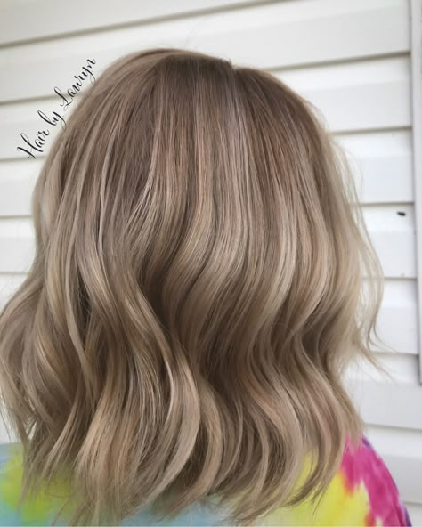 Light Creamy Brown Hair, Mushroom Blonde Lowlights, Blonde Lowlights Short Hair, Blonde Brunette Hair Color, Cool Blonde Balayage Hair, Lowlight Balayage On Blonde, Medium Cool Blonde Hair, Blonde Hair With Cool Brown Lowlights, Creamy Blonde Brown Hair