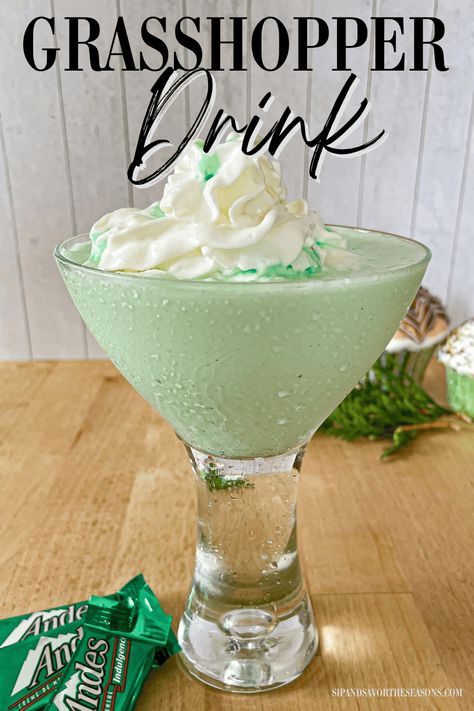 Grasshopper Ice Cream Drink Grasshopper Drink Recipe, Grasshopper Drink, Ice Cream Drink, Classic Cocktail, Christmas Cocktails, Drink Recipe, Festive Christmas, Ice Cream, Cream