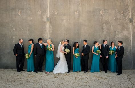 Black And Turquoise Wedding, Teal And Black Wedding, Black Wedding Ideas, Black Wedding Party, Groomsmen Grey, Aqua Wedding, Dream Wedding Decorations, Alternative Bridal, August Wedding