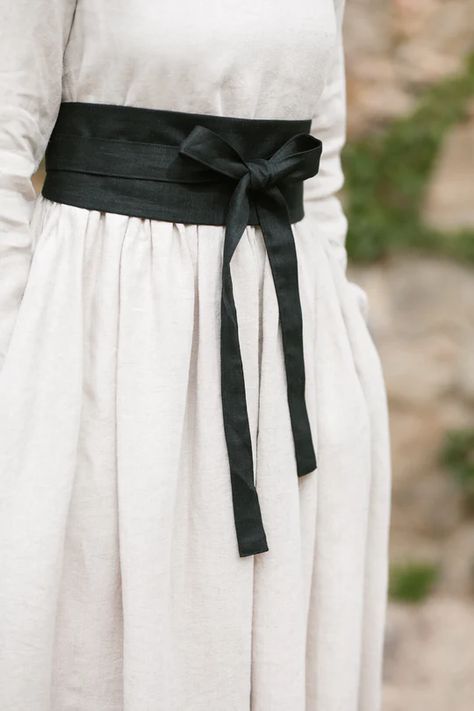 Choose your favorite organic linen colors & styles. Scarfs, Bags, Belts, Suspenders, Berets and other linen accessories online. Worldwide Shipping! Black Pansy, Belt Ribbon, Black Waist Belt, Peter Pan Collar Shirt, Linen Ribbon, Women Belt, Clothing Diy, Classic Skirts, Belt Women