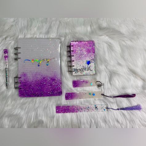 These Notebooks Can Be Customized To Your Liking With Names And Designs, And You Can Also Check Out The Other Available Notebooks On My Profile. Experience Sophistication With Our Purple Resin Notebook Set. This Collection Includes Two Notebooks, Each In A Different Size, Along With Page Separators, A Keychain, And A Sleek Pen. Let Your Creativity Flow On The Canvas Of These Notebooks While Adding A Touch Of Elegance To Your Everyday Tasks. Resin Notebook Ideas, Resin Notebook, Resin Pen, Purple Resin, Notebook Set, Circuit Ideas, Shadow Pictures, Kris Wu, Craft Art