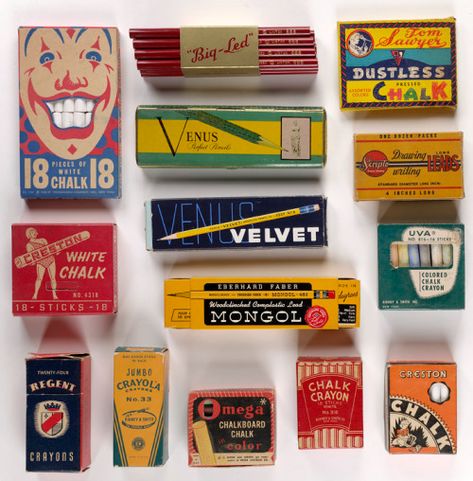 Vintage Art Supplies, Crayola Chalk, Vintage School Supplies, Vintage Stationery, Crayon Box, Vintage Packaging, Vintage School, Vintage Graphic Design, Vintage Labels