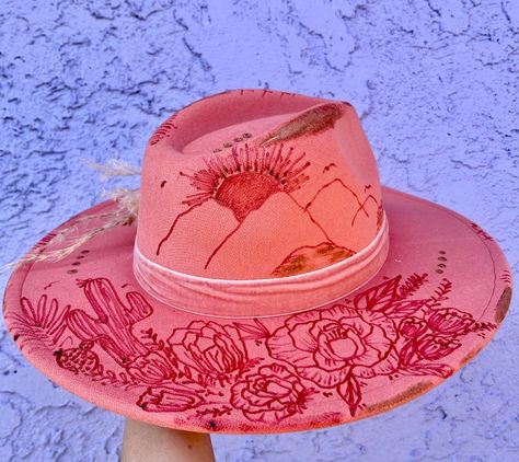 Felt Burning, Burned Flower, Burnt Hat, Cowboy Hat Design, Custom Cowboy Hats, Pyrography Patterns, Hat Flower, Country Jewelry, Painted Hats