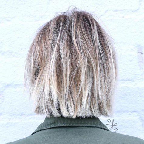 70 Fabulous Choppy Bob Hairstyles – Best Textured Bob Ideas #BobHairstyles #choppybobhairstyles Straight Cut Bob, Bob Balayage, Bob Wavy, Dunner Wordend Haar, Balayage Bob, Choppy Bob Haircuts, Textured Bob, Medium Bob Hairstyles, Choppy Bob