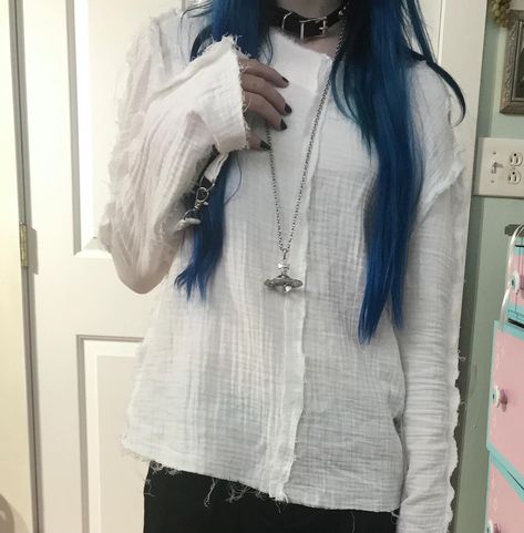 was trying so hard not to sneeze here anyways I made the gauze shirt inspired by vivi, it’s chill. ˚ʚ♡ɞ˚ #v系好きな人と繋がりたい #vkei #visualkei #v系 #gothic #gothstyle #aesthetic #emo #jfashion #egirl #alt #alternativegirl #makeup #oldschoolvisualkei #harajuku #harajukufashion #kotekei #kotekotekei #コテ系 #batsuclub #yosukeshoes #yosukeusa #egl Aesthetic Emo, Gauze Shirt, Mode Fashion, Harajuku, Sewing, Makeup, Closet, Quick Saves, Clothes