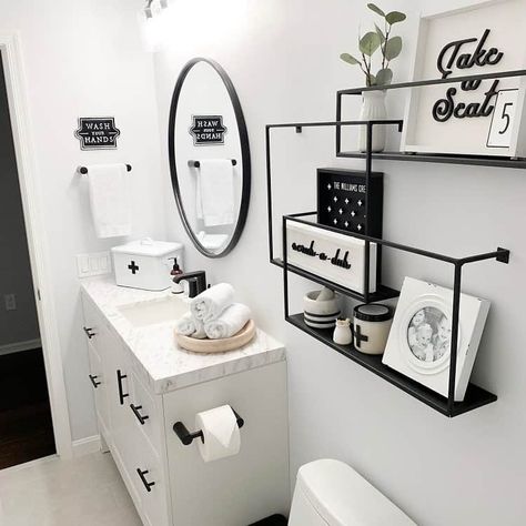 The 90 Best Bathroom Shelf Ideas - Interior Home and Design - Next Luxury Rest Room Design, Wallpaper Bathroom Ideas, Bathroom Facelift, Blob Mirrors, Teen Bathrooms, Bathroom Redecorating, Black And White Bathroom, Black White Bathrooms, Rest Room