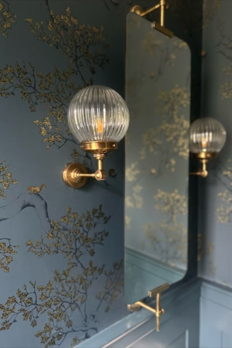 Powder Room Wallpaper Modern, Gold Wallpaper Bedroom, Gold Wallpaper Bathroom, Home Haunted House, Gothic Home Decor Ideas, Gold Interior Design, Wallpaper Accent Wall Bathroom, Dark Blue Bathrooms, Blue And Gold Wallpaper