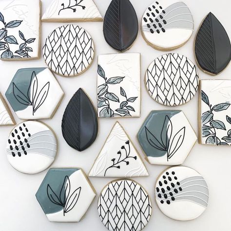 Plant Cookies, Floral Cookies, Flooding Cookies, Royal Iced Cookies, Sugar Cookie Designs, Pretty Cookies, Creative Cookies, Cookie Frosting, Fancy Cookies