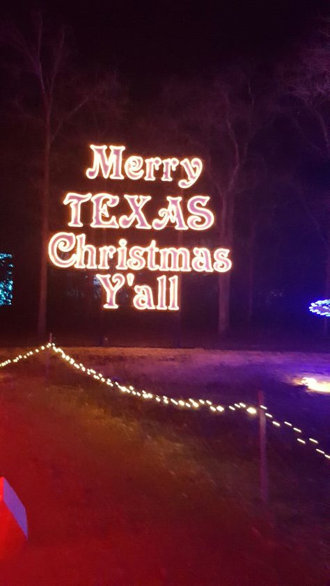 Santas Wonderland Texas, Texas Christmas Aesthetic, Texas Winter Aesthetic, Winter In Texas, Texas Winter, Texas Christmas, College Station Texas, College Station, Outdoor Christmas Lights