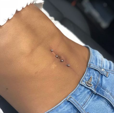 Body Peircings, Back Piercings, Belly Button Piercing Jewelry, Cute Ear Piercings, Tooth Gem, Dermal Piercing, Cute Piercings, Piercings Unique, Belly Piercing