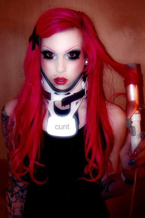 Jeffree Star Myspace, Red Hair Pictures, Jeffery Star, Beauty Killer, Scene Makeup, Scene Queen, My Honest Reaction, J Star, Scene Queens