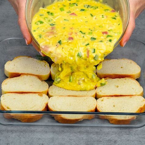 Appetizing Tv Recipes, Breakfast Cups Recipe, Bread Dinner, Appetizing Tv, Brunch Eggs, Breakfast Cups, Breakfast Brunch Recipes, Homemade Bread, Family Favorites