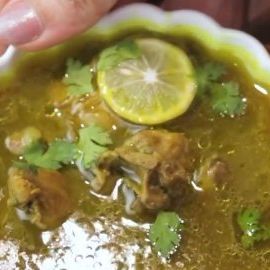 Chicken Shorba, Shorba Recipe, Cardamom Pods, Green Cardamom, Bone In Chicken, Food Soup, Chicken Pieces, Cumin Seeds, Video Creator