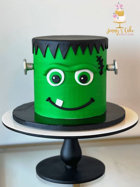 Frankenstein Cake Design Images (Frankenstein Birthday Cake Ideas) Frankenstein Birthday Cake, Frankenstein Cakes, 1st Birthday Halloween Cake, Frankenstein Birthday, Frankenstein Cupcakes, Vampire Cake, Frankenstein Cake, Frankenstein Party, Cake Design Images