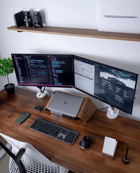 Two Screen Desk Setup, Manager Desk, Dual Monitor Setup, Dream Setup, Work Setup, Desktop Setup, Desk Goals, Custom Pc, Home Office Setup