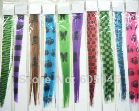 Racoon Tail Hair Emo, Racoon Tail Hair, Scene Kid Hair, Scene Kid Fashion, Y2k Scene, Colored Hair Extensions, Scene Core, Scene Queens, Scene Outfits