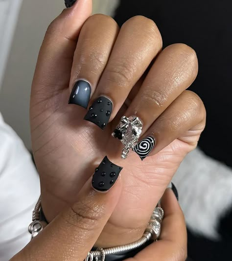 Nail Acrylic Ideas, Nail Set Ideas, Nails Sets, Black White Nails, Fye Nails, Nail Pics, Nails Feet, Acrylic Toe Nails, Acrylic Nail Set