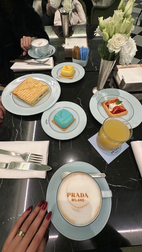 Prada Cafe, Luxury Cafe, Harrods London, Coffee Instagram, London Christmas, Uk Destinations, Luxury Vacation, Harrods, Coffee Lover