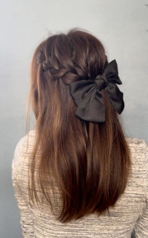 Hairstyles For Normal Hair, Half Up Half Down Prom Hair With Bow, Hairstyle For High Neck Top, Hairstyles For 8th Grade Graduation, Cute Hairstyles With Bow Clip, Slim Hairstyles, Normal Hair Styles For Women, Recognition Hairstyles, Hair Styles With Bows Women