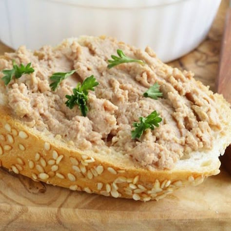 Lentil Pate, Vegetarian Pate, Pate Recipes, Roasted Walnuts, The Natural, Lentils, Gluten Free Recipes, Appetizer Recipes, Healthy Snacks