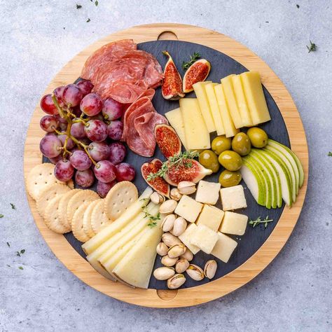 Summer cheese dreams come true with Prhomz! ☀️ This gorgeous bamboo board is the perfect centerpiece for your next gathering, featuring a hidden drawer for cheese knives and a removable slate for added elegance. Impress your guests and elevate your summer entertaining! #summervibes #cheeseboardgoals #charcuterievibes #appetizerenvy #entertainingmadeeasy #prhomz https://prhomz.com/products/cheese-board-with-knife-set-and-removable-slate Fancy Presentation, Cheese Platter Presentation, Cheese Dreams, Perfect Cheese Board, Hidden Drawer, Cheese Board Set, Party Serving, Cheese Knife Set, Round Serving Tray