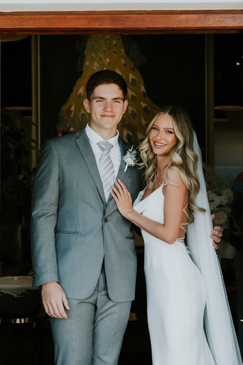 Hair Down Bride With Veil, Wedding Day Hair Down With Veil, Side Part Bridal Hair Down With Veil, Formal Curls, Hair Down With Veil, Bridal Hair Down With Veil, Veil Hair Down, Wedding Curls, Blonde Wedding Hair