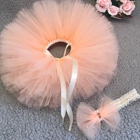 @piscianamar shared a photo on Instagram: “Nuestro tutú color salmón para bebé en 0-6 meses 💕 This is our baby salmon tutu in 0-6 months 💕 . . . . #salmontutu #tutuskirt…” • Jul 17, 2020 at 7:10pm UTC Tutu Skirt, Color Rosa, Our Baby, 6 Months, This Is Us, Ballet, Instagram, Color, Tutus