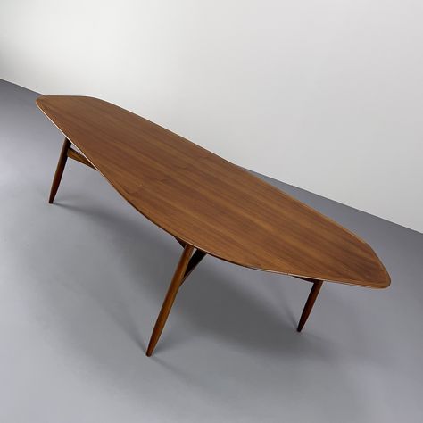 Listed on VNTG.com: Large 50s kidney shaped Coffee-Table | #vntg #vintage Vintage Design, Coffee Table, Living Room, Coffee, Furniture, Design