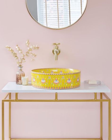 Countertop Basin, Bathroom Pictures, Vanity Units, Bathroom Inspiration, 인테리어 디자인, Bathroom Interior, Round Mirror Bathroom, Single Vanity, Bathroom Design