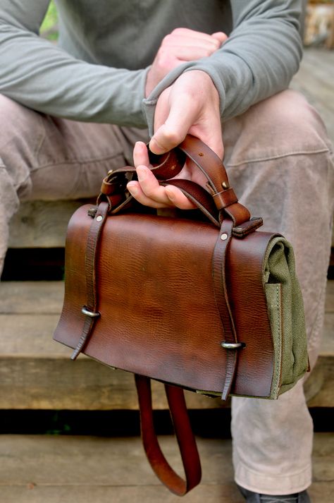 Leather Canvas Bag, Military Bag, Canvas Leather Bag, Brass Accessories, Small Leather Bag, Vintage Backpacks, Leather And Canvas, Leather Projects, Leather Messenger Bag