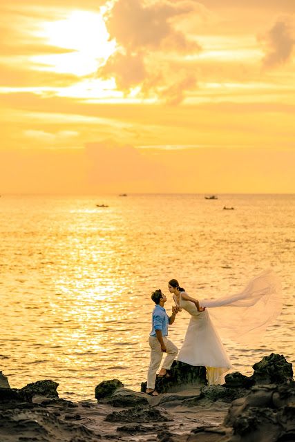 JEJU ISLAND OUTDOOR PRE-WEDDING PHOTOGRAPHYPRICES & PACKAGES Jeju Wedding, Wedding Photography Pricing, Wedding Anniversary Wishes, Outdoor Wedding Photos, Anniversary Wishes, Wedding Scene, Air Tickets, Jeju Island, Photography Pricing