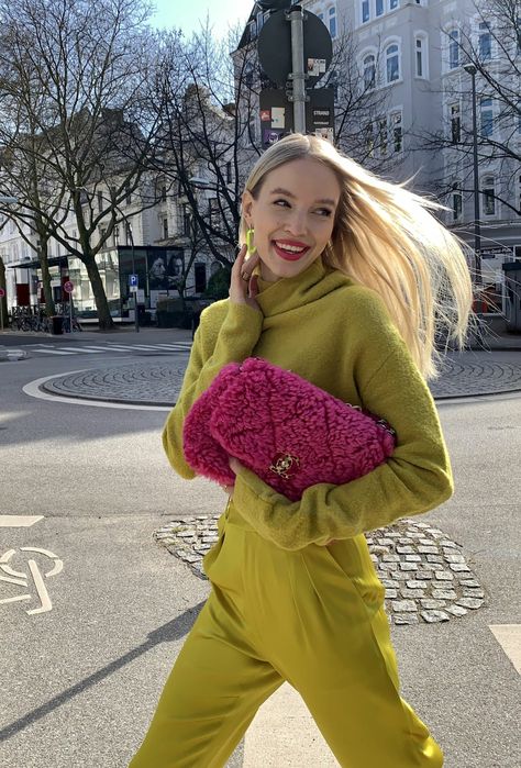 Lime Green And Pink Outfit, Lime Green Fashion, Lime Outfit, Lime Green Outfit, Neon Green Outfits, Pokemon Evolutions, Restless Mind, Winter Bag, Handbag Trends